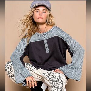 NWT: POL Brand bell sleeve shirt size Small (fits S-L)